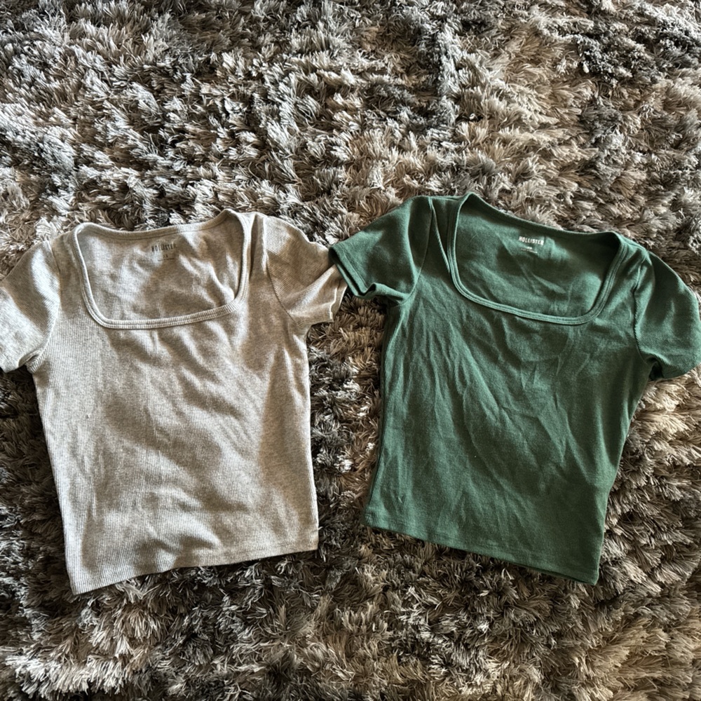 Women's Green and Gray Hollister crop tops